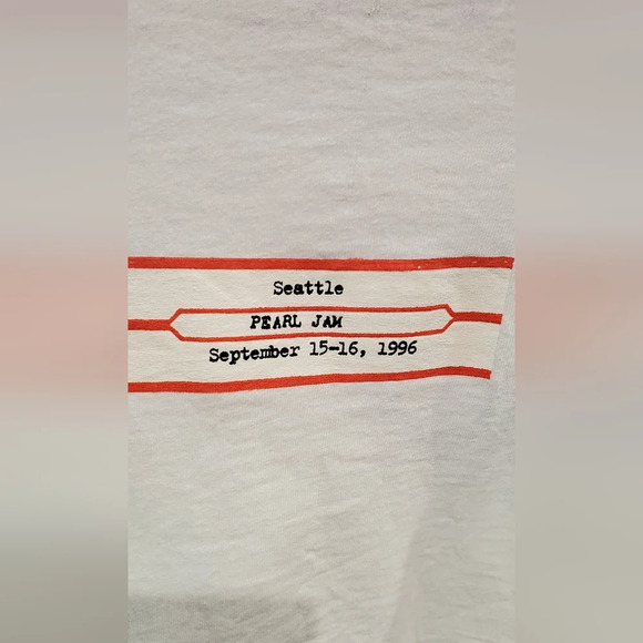 VINTAGE 1996 PEARL JAM SEATTLE CONCERT T-SHIRT - Picture 4 of 9